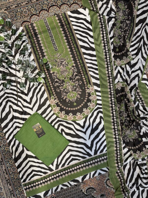 Pure cotton unstiched flat on sale price 499  limited stoke hurry